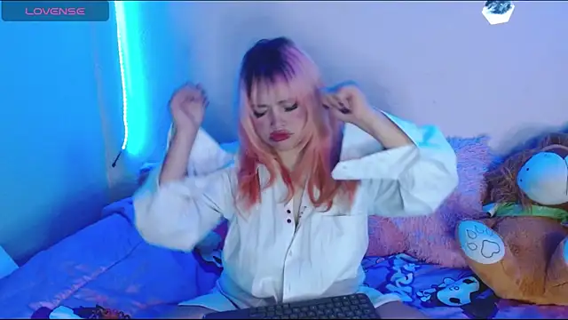 Snapshot of caro_lina20 chatting on September 9, 2025, 8:07 pm caro lina20 online show from September 9, 2025, 8:07 pm