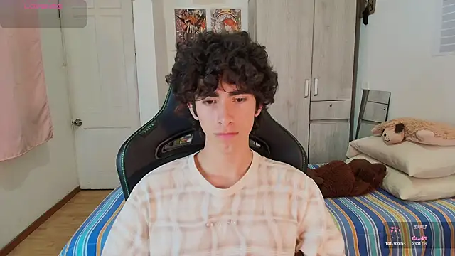 Nude Boy18 online show from April 12, 2026, 6:05 am