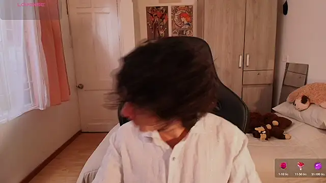 Nude Boy18 online show from December 14, 2025, 9:31 pm