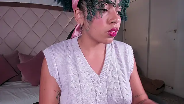 Snapshot of momo_ayasse chatting on November 11, 2025, 9:53 pm momo ayasse online show from November 11, 2025, 9:53 pm