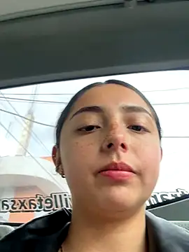 Snapshot of Dulce_1408 chatting on October 1, 2025, 6:56 pm Dulce 1408 online show from October 1, 2025, 6:56 pm