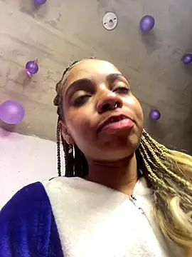 Snapshot of yumi_hanna chatting on September 27, 2025, 11:55 pm yumi hanna online show from September 27, 2025, 11:55 pm