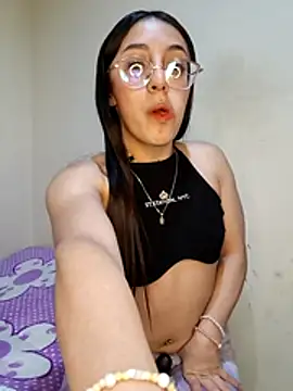 StefaniaFoxx  online show from March 7, 2026, 5:58 am