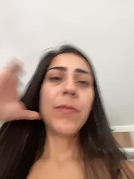 lucioliveira online show from May 16, 2026, 1:10 pm