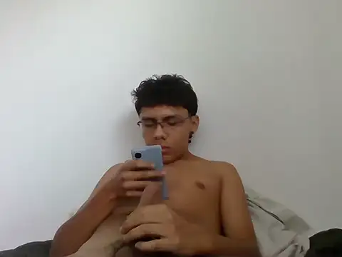 Snapshot of snopgz chatting on December 1, 2025, 1:34 pm snopgz online show from December 1, 2025, 1:34 pm