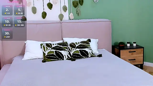 VelvetVixenCute online show from October 17, 2025, 5:22 am