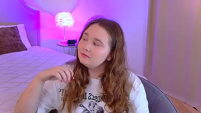 VelvetVixenCute online show from October 3, 2025, 5:20 am