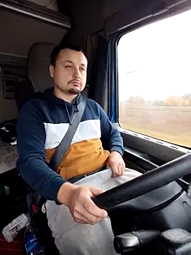 Amberdual online show from October 30, 2025, 6:34 am