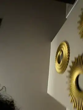 Snapshot of allybluee777 chatting on February 20, 2026, 12:29 pm allybluee777 online show from February 20, 2026, 12:29 pm