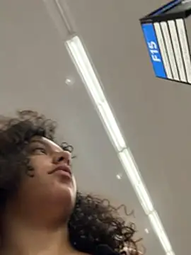 Snapshot of allybluee777 chatting on February 18, 2026, 2:24 pm allybluee777 online show from February 18, 2026, 2:24 pm