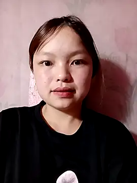 Snapshot of XoiXoi232 chatting on September 18, 2025, 1:03 pm XoiXoi232 online show from September 18, 2025, 1:03 pm