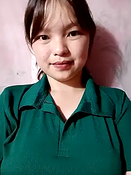 Snapshot of XoiXoi232 chatting on October 5, 2025, 12:40 pm XoiXoi232 online show from October 5, 2025, 12:40 pm