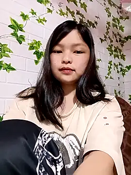 XoiXoi232 online show from April 9, 2026, 1:29 am