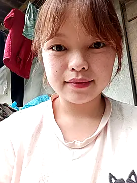 Snapshot of XoiXoi232 chatting on September 16, 2025, 1:17 am XoiXoi232 online show from September 16, 2025, 1:17 am