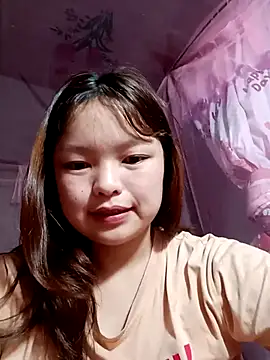 Snapshot of XoiXoi232 chatting on September 8, 2025, 3:11 pm XoiXoi232 online show from September 8, 2025, 3:11 pm