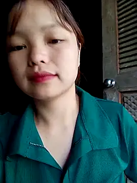 Snapshot of XoiXoi232 chatting on October 5, 2025, 12:34 am XoiXoi232 online show from October 5, 2025, 12:34 am