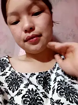 Snapshot of XoiXoi232 chatting on September 10, 2025, 11:04 pm XoiXoi232 online show from September 10, 2025, 11:04 pm