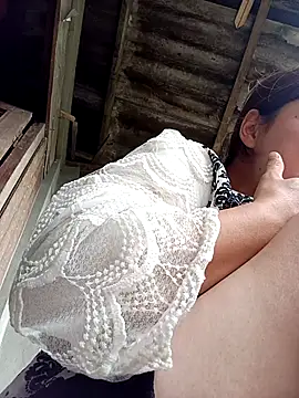 Snapshot of XoiXoi232 chatting on September 25, 2025, 3:34 am XoiXoi232 online show from September 25, 2025, 3:34 am