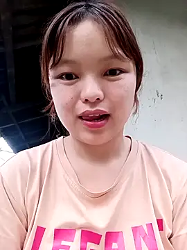 Snapshot of XoiXoi232 chatting on September 9, 2025, 11:08 am XoiXoi232 online show from September 9, 2025, 11:08 am