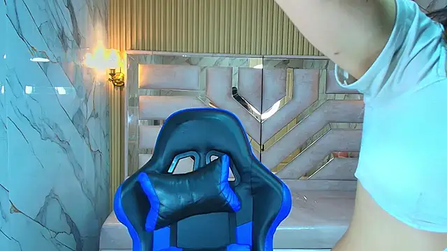 Snapshot of zoe_r_ chatting on October 16, 2025, 3:26 am zoe r  online show from October 16, 2025, 3:26 am