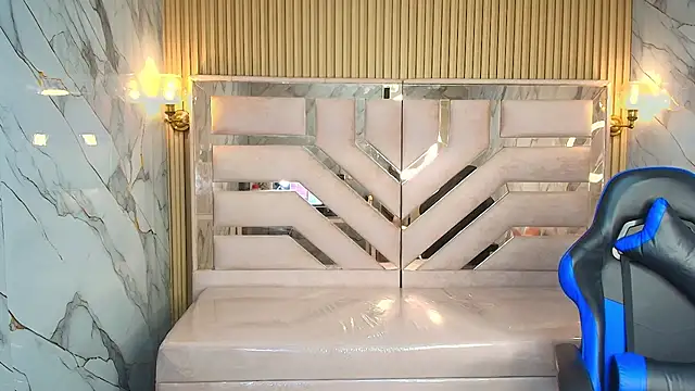 Snapshot of zoe_r_ chatting on October 7, 2025, 3:07 am zoe r  online show from October 7, 2025, 3:07 am