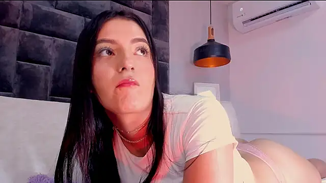 EmmyVega  online show from September 16, 2025, 2:18 pm