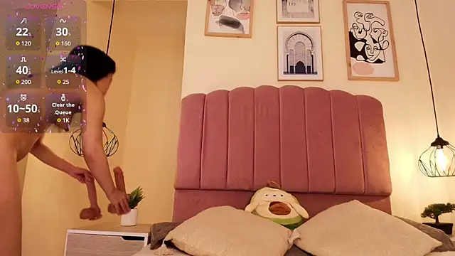 Isabelgh  online show from November 14, 2025, 3:21 am