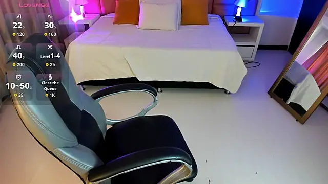 Catti Brie online show from October 4, 2025, 12:07 pm