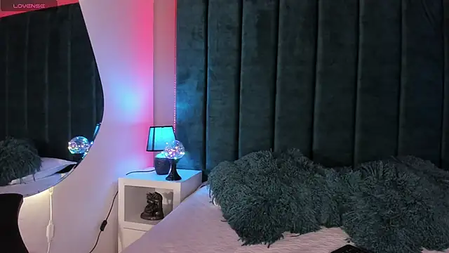 Snapshot of kate_cass chatting on October 1, 2025, 11:36 am kate cass online show from October 1, 2025, 11:36 am