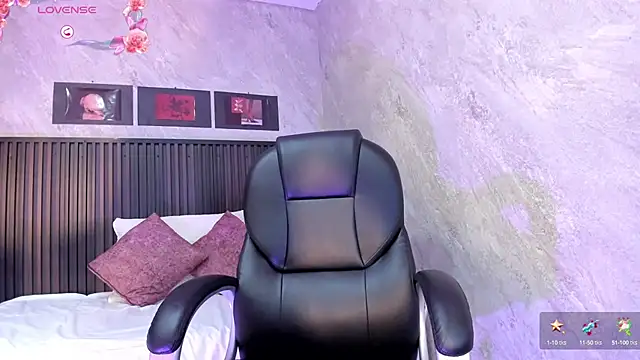 Snapshot of dark__nymph chatting on September 9, 2025, 12:25 pm dark  nymph online show from September 9, 2025, 12:25 pm