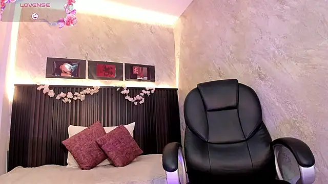 Snapshot of dark__nymph chatting on October 13, 2025, 10:39 am dark  nymph online show from October 13, 2025, 10:39 am