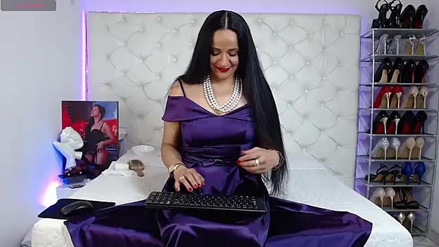 yury m2  online show from October 1, 2025, 2:17 am