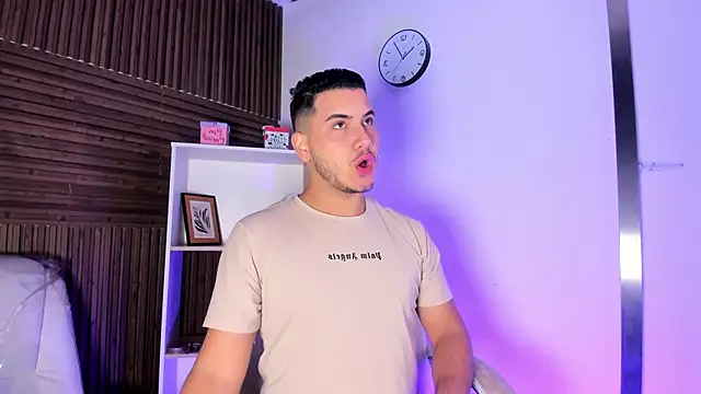 Axel grey  online show from December 1, 2025, 12:17 pm