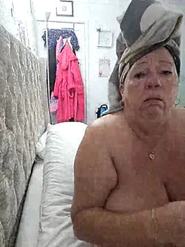 Angeldelightt online show from October 10, 2025, 7:53 am