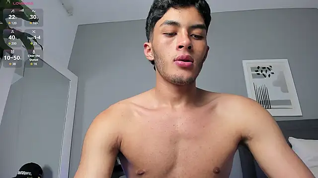 Snapshot of Tylerffoxx chatting on February 5, 2026, 8:26 pm Tylerffoxx online show from February 5, 2026, 8:26 pm