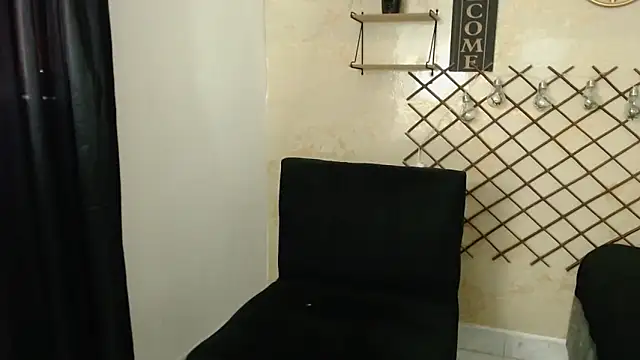Perla stonex online show from September 11, 2025, 8:31 pm
