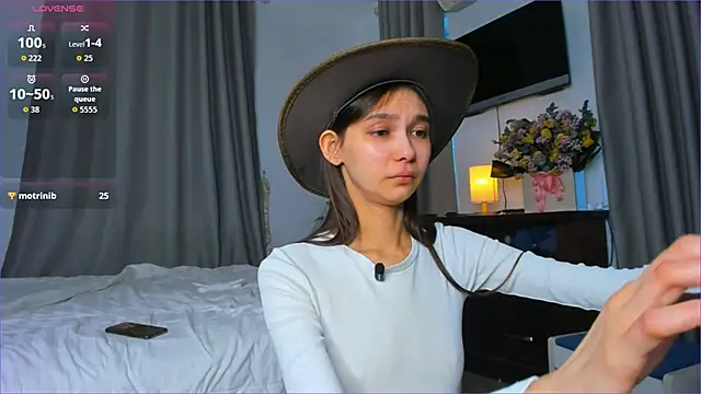 Amy Loveme online show from November 7, 2025, 4:06 am