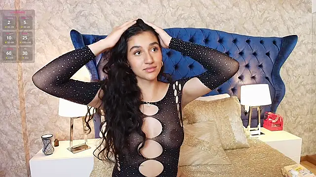 ValentiinaCruz online show from November 24, 2025, 11:05 pm