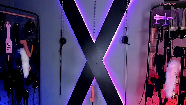 VictoryaLiah BDSM online show from February 9, 2026, 10:57 am