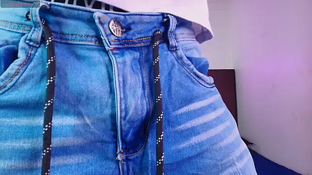 Ashton Myers online show from October 3, 2025, 7:59 pm