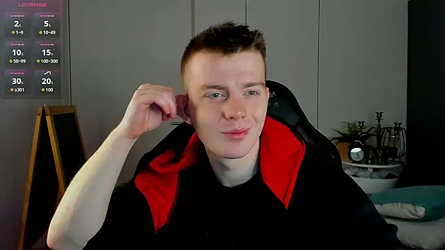 Happydeimos online show from November 17, 2025, 10:14 pm