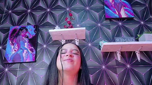 Megan Luxe online show from October 2, 2025, 4:27 am