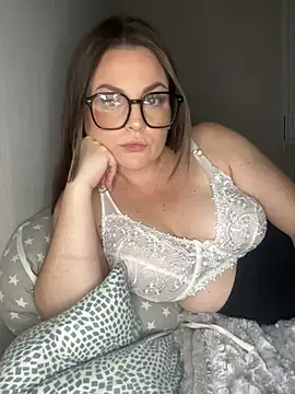 Snapshot of whitequeen_xxx chatting on October 7, 2025, 8:21 pm whitequeen xxx online show from October 7, 2025, 8:21 pm