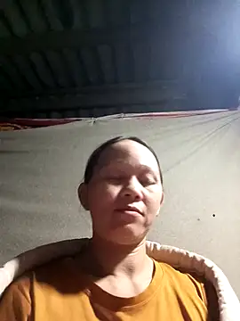 MaiHoa69 online show from October 8, 2025, 1:45 pm