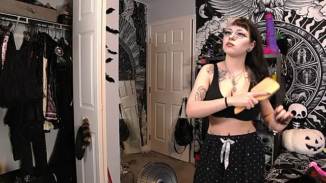 Paige Turner online show from February 26, 2026, 9:26 pm