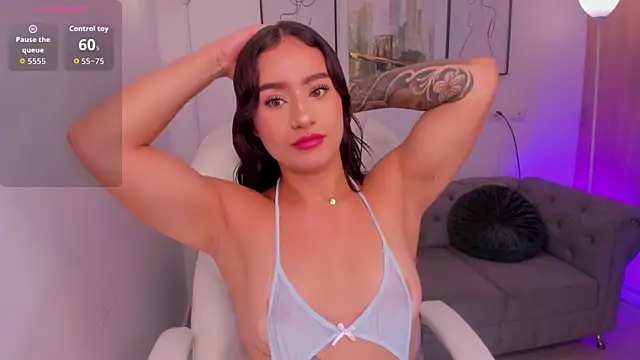 Snapshot of Saskia_litt chatting on October 1, 2025, 3:44 am Saskia litt online show from October 1, 2025, 3:44 am