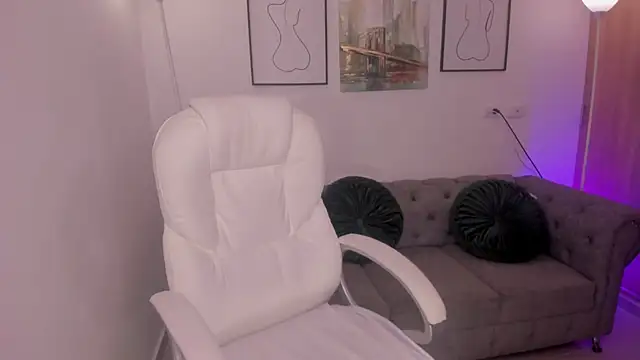 Snapshot of Saskia_litt chatting on October 5, 2025, 4:14 am Saskia litt online show from October 5, 2025, 4:14 am