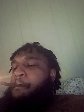 Snapshot of Longthickdick33 chatting on September 25, 2025, 9:37 am Longthickdick33 online show from September 25, 2025, 9:37 am