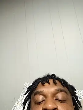 Snapshot of Longthickdick33 chatting on October 9, 2025, 9:54 am Longthickdick33 online show from October 9, 2025, 9:54 am