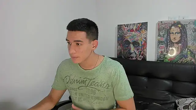 Snapshot of Mike3Xxx chatting on September 21, 2025, 2:49 am Mike3Xxx online show from September 21, 2025, 2:49 am